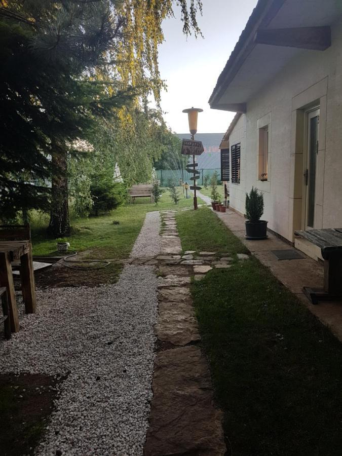 Belette Apartments & Park Нікшич Екстер'єр фото